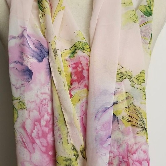 Accessories - Scarf